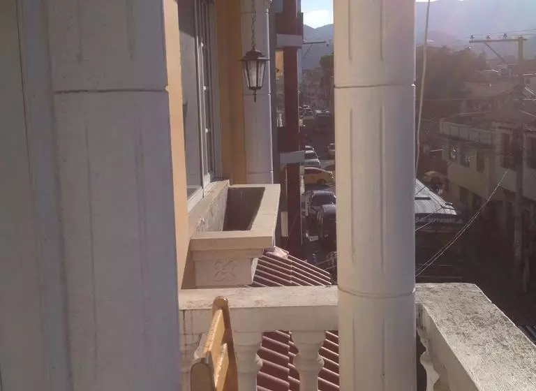 Retkeilymaja Samana Hostal