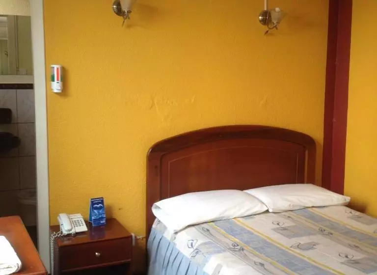 Retkeilymaja Samana Hostal