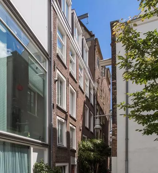تختخواب و صبحانه House Of Arts – City Centre Apartment