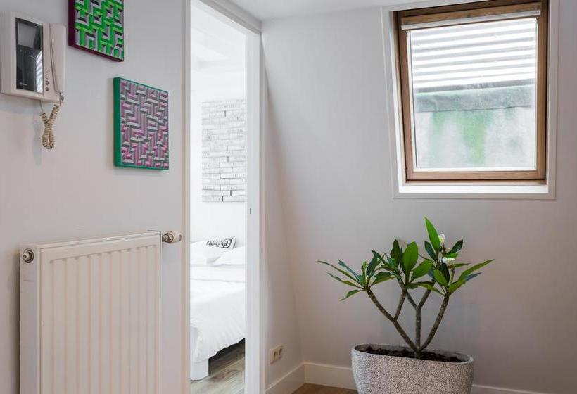 مبيت وإفطار House Of Arts – City Centre Apartment