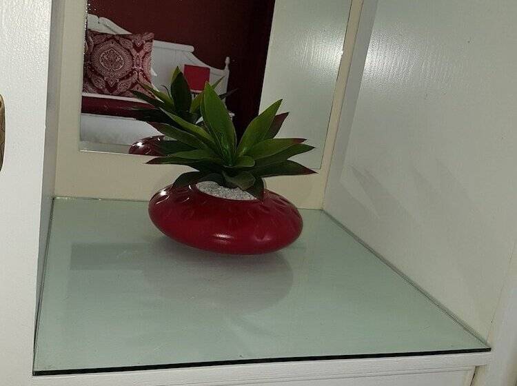 Eskulaap Hotel And Conference