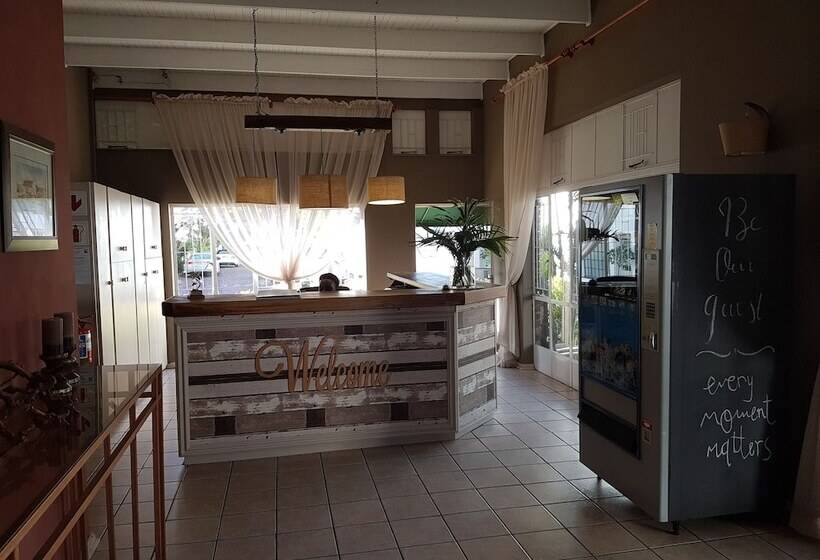 Eskulaap Hotel And Conference