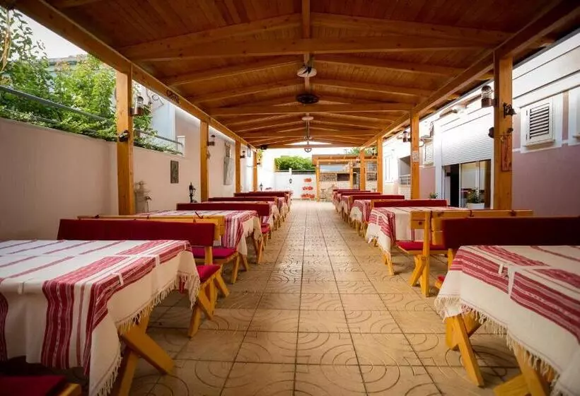 Hôtel Albania