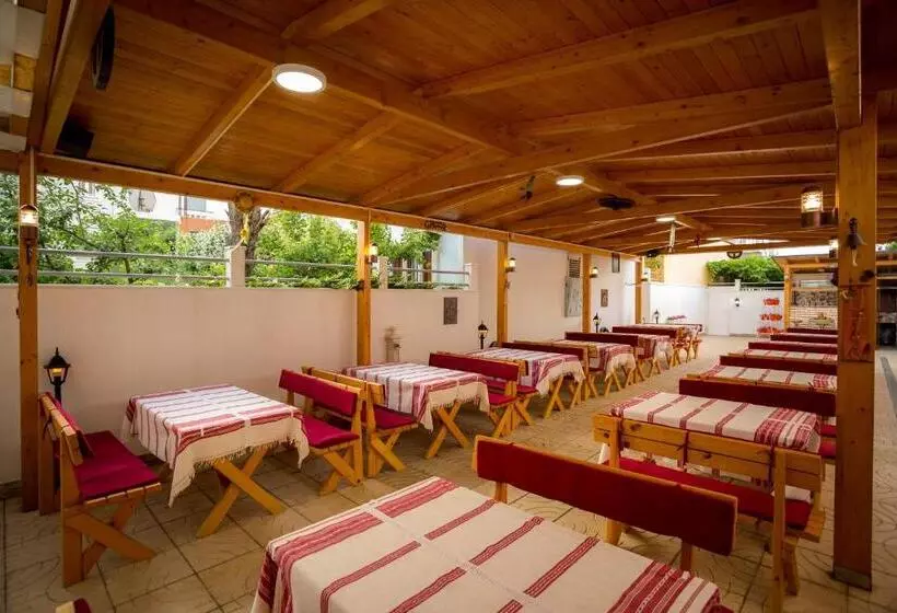 Hôtel Albania