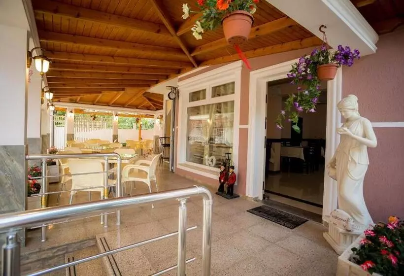 Hôtel Albania