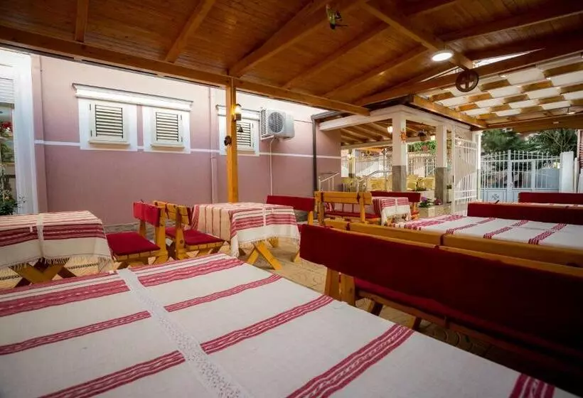 Hôtel Albania