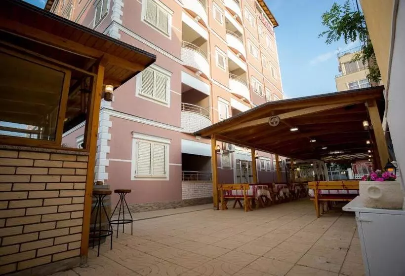 Hôtel Albania
