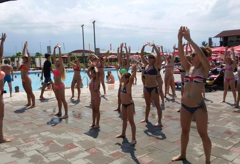 هتل Aqua Club Elatis