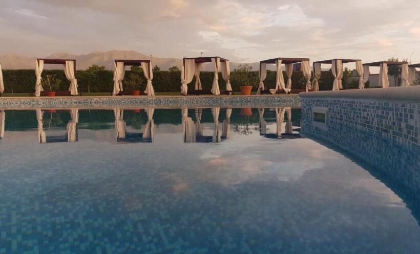 هتل Aqua Club Elatis