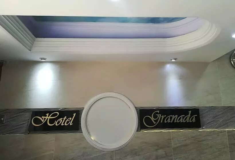 ホテル Granada Inn