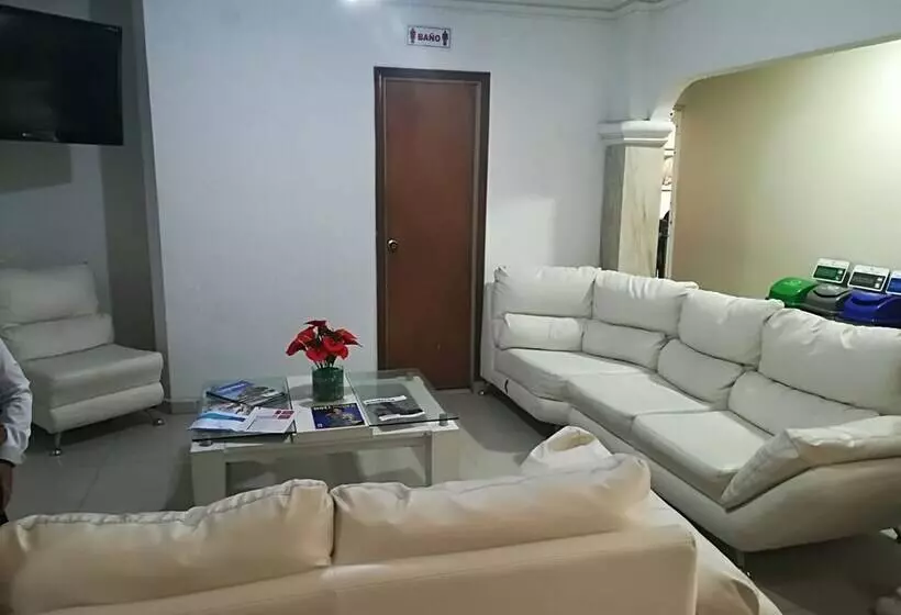 ホテル Granada Inn