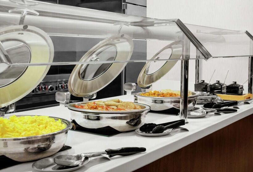 هتل Hilton Garden Inn Charlotte Waverly, Nc