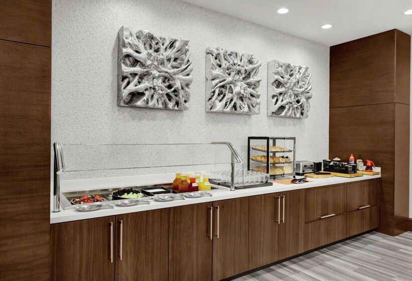 هتل Hilton Garden Inn Charlotte Waverly, Nc