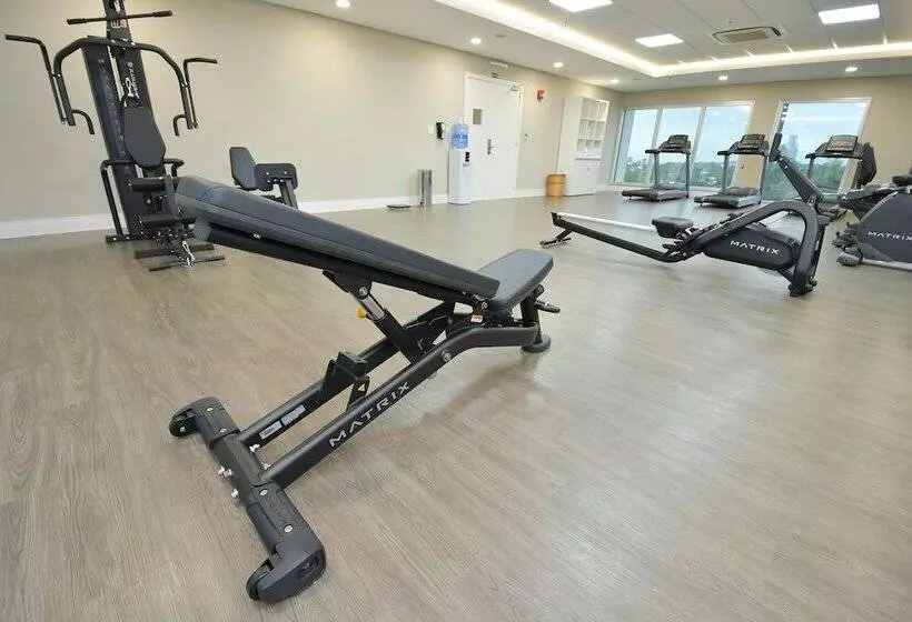 هتل Holiday Inn Express Asuncion Aviadores , An Ihg