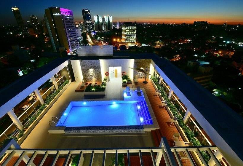 هتل Holiday Inn Express Asuncion Aviadores , An Ihg