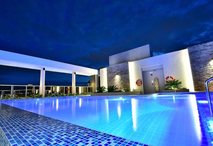 هتل Holiday Inn Express Asuncion Aviadores , An Ihg