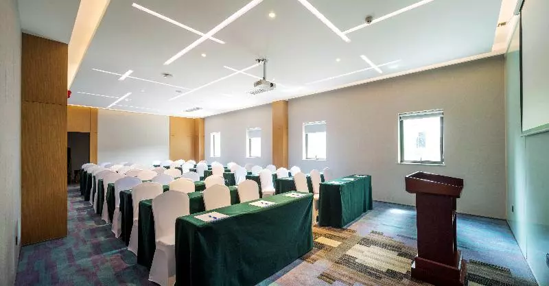 ホテル Holiday Inn Express Shaoxing Paojiang By Ihg