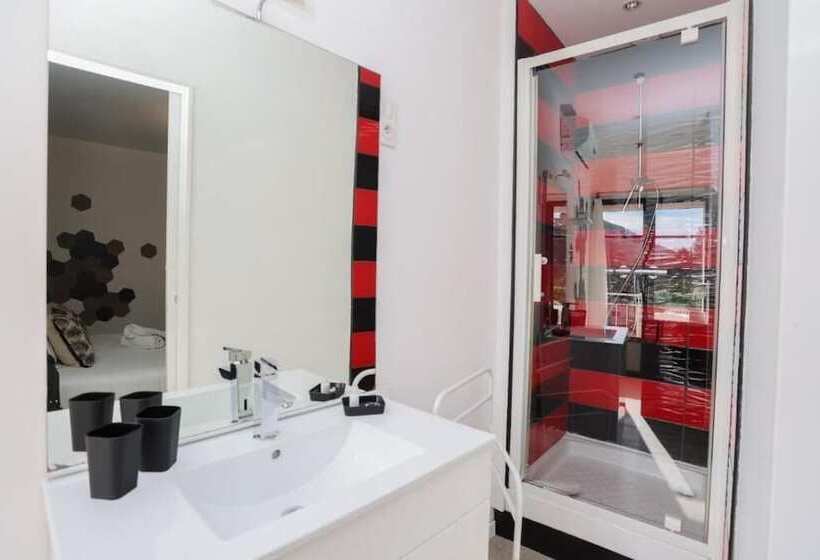 هتل Hostellerie Le Panel