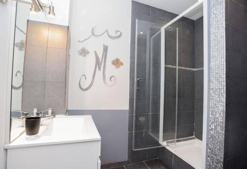 هتل Hostellerie Le Panel