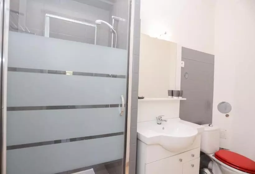 هتل Hostellerie Le Panel