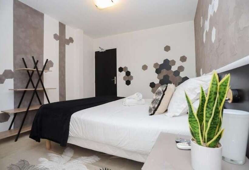 هتل Hostellerie Le Panel