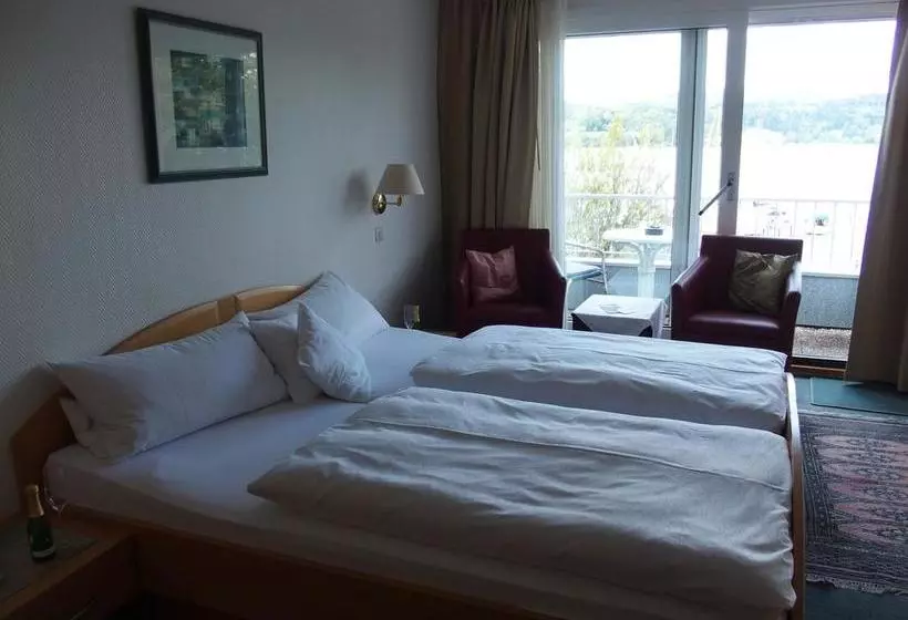 Hotel Pension Café Hasler