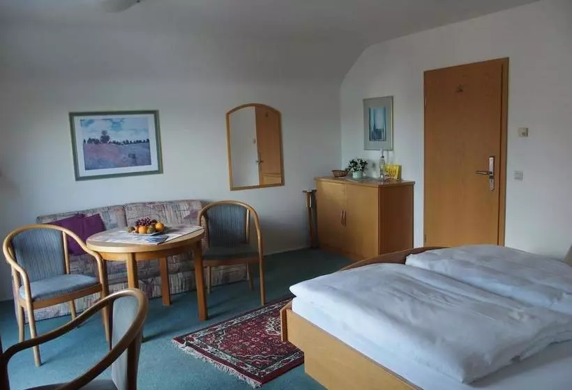 Hotel Pension Café Hasler