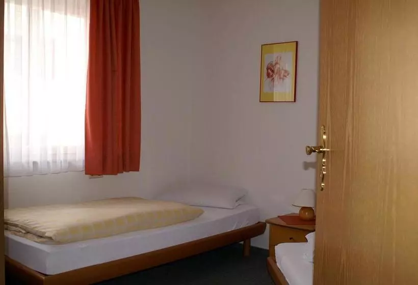 Hotel Pension Café Hasler