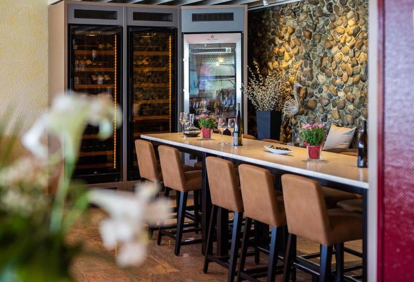 호텔 Pension Café Hasler