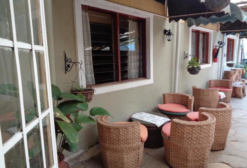 هتل The Clarice House