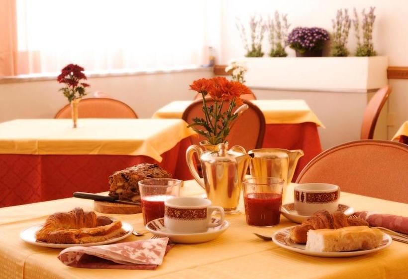 בית מלון כפרי Tritone