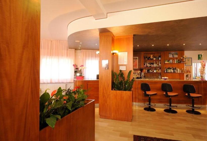 בית מלון כפרי Tritone