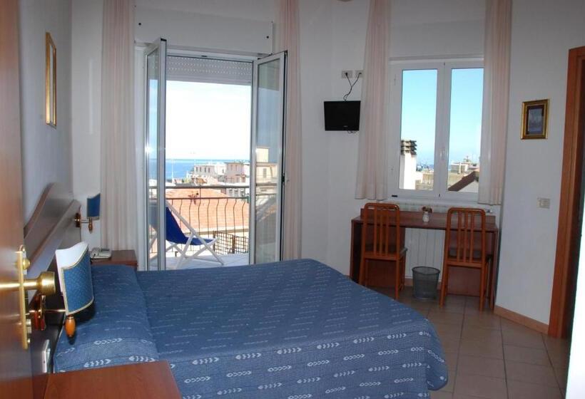 בית מלון כפרי Tritone