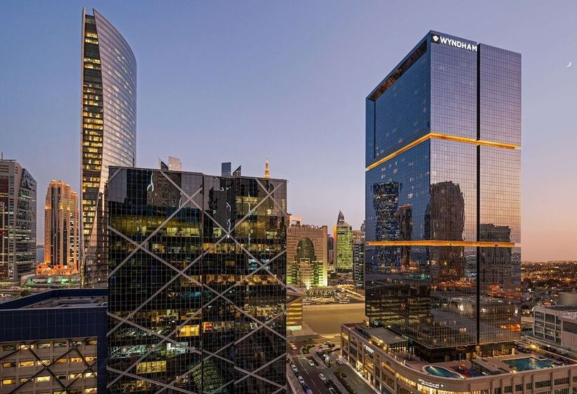 Отель Wyndham Doha West Bay