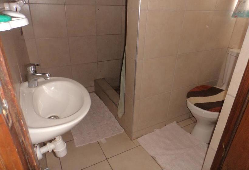 هاستل Skippers Backpackers Cc