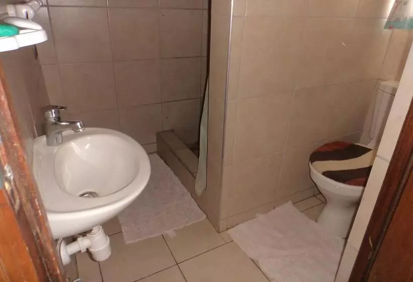 هاستل Skippers Backpackers Cc