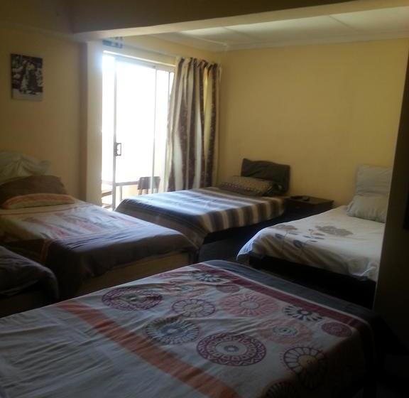 هاستل Skippers Backpackers Cc