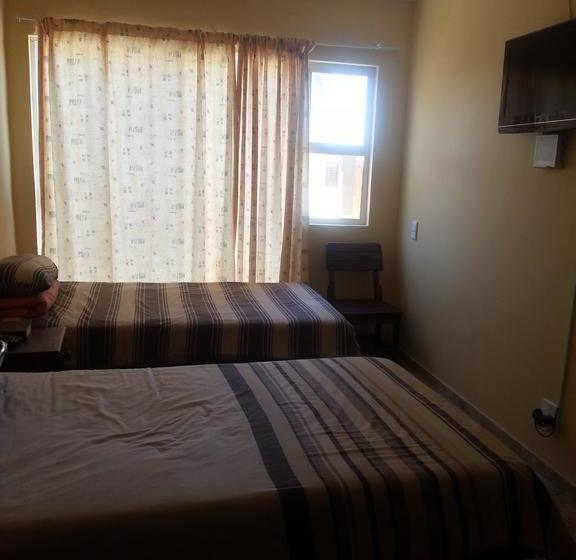 هاستل Skippers Backpackers Cc