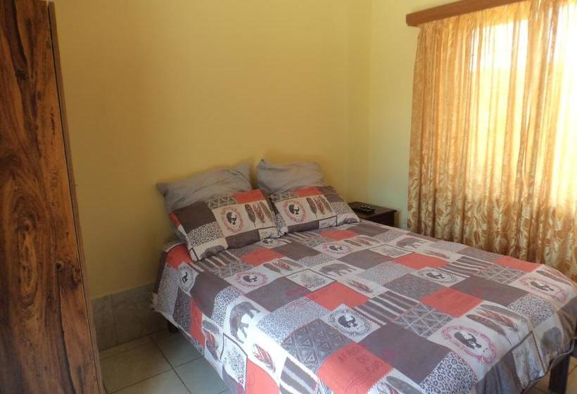 هاستل Skippers Backpackers Cc