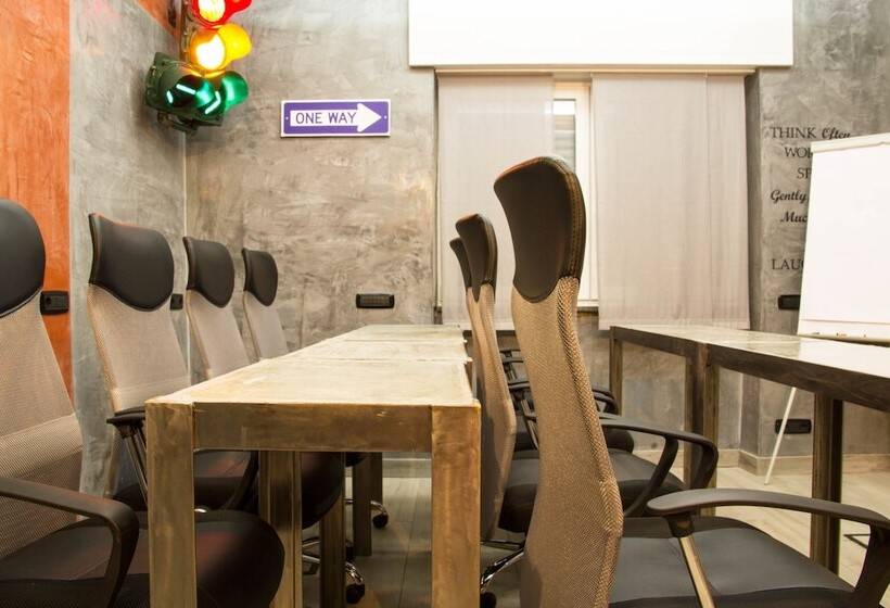 مبيت وإفطار B2in Suite & Office