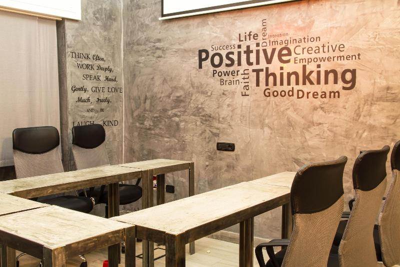 مبيت وإفطار B2in Suite & Office