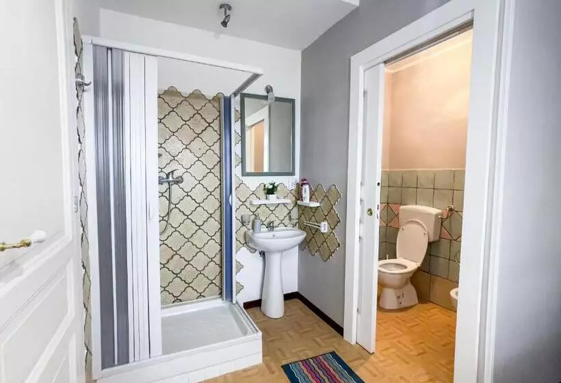 Aamiaismajoitus (B&B) Dolmen House