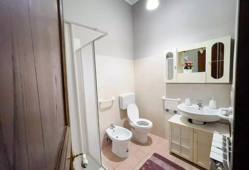 Aamiaismajoitus (B&B) Dolmen House