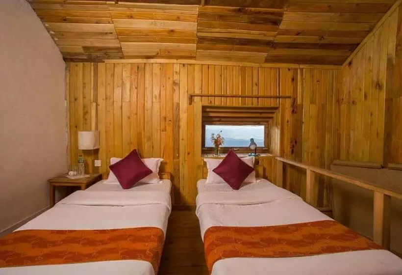 Everest Manla Resort