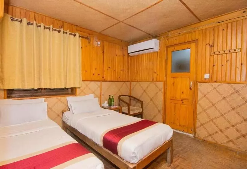 Everest Manla Resort