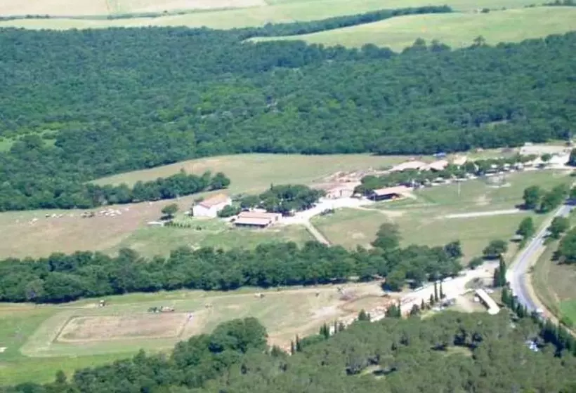 Hotelli Relais La Roccaccia Universita  Agraria