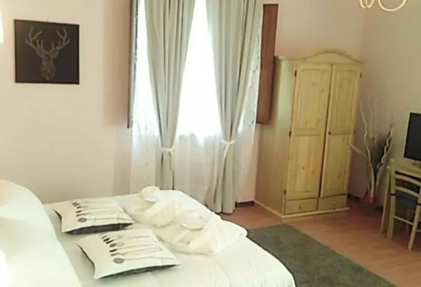 Hotelli Relais La Roccaccia Universita  Agraria