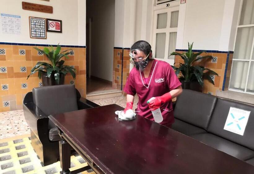 Отель De Los Baños