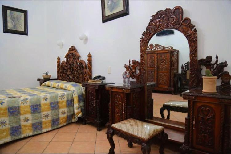 Отель De Los Baños