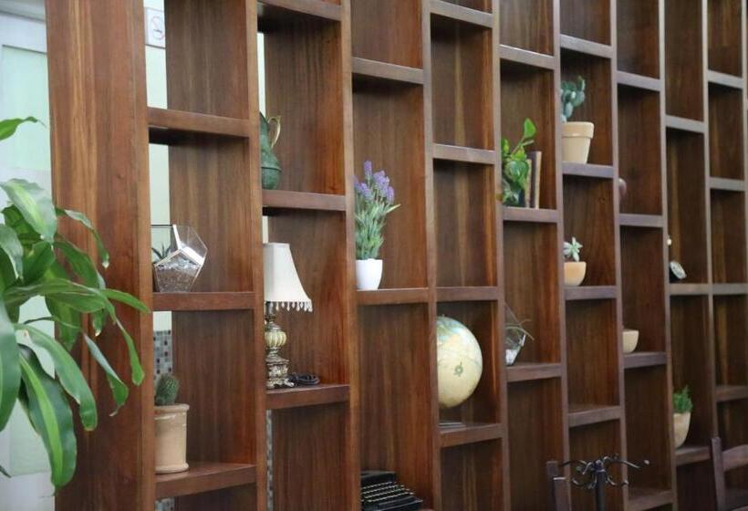 Отель De Los Baños